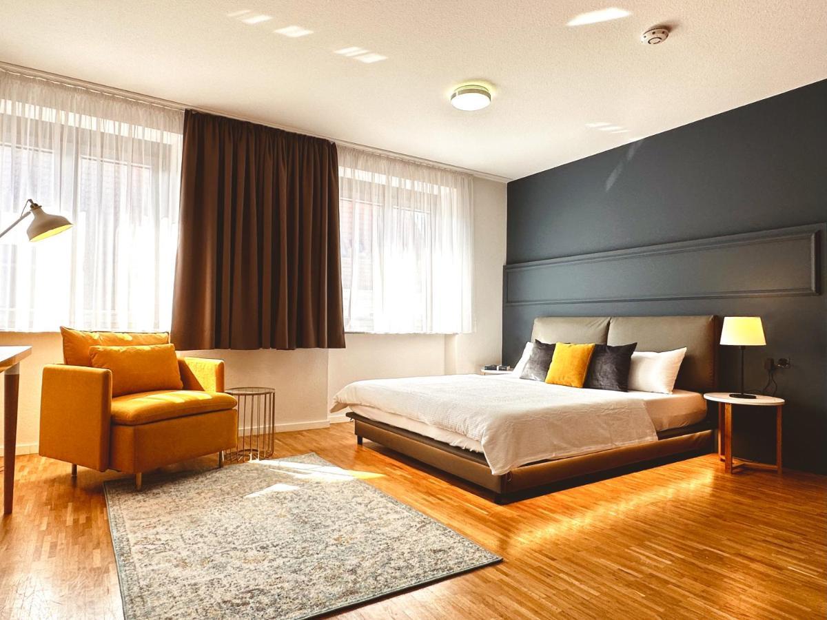 Stadthaus Neckarsulm Serviced Apartments - Stadthaus Schrade מראה חיצוני תמונה